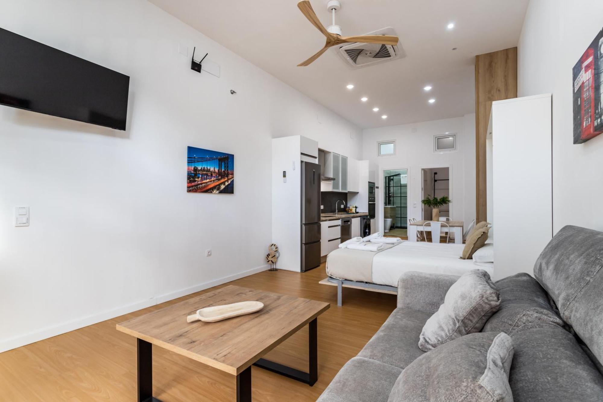 Sur Suites Estudio Industrial 2 Фуэнхирола Экстерьер фото
